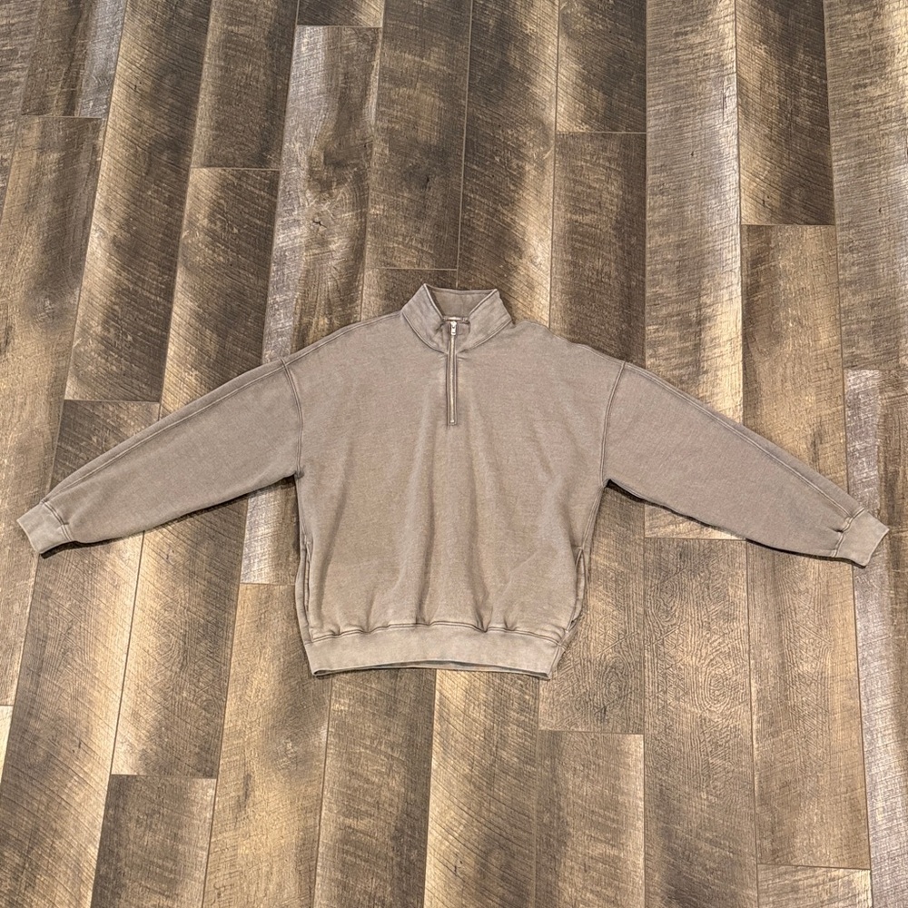 Abercrombie & Fitch Gray Men's Quarter-Zip Sweatshirt
